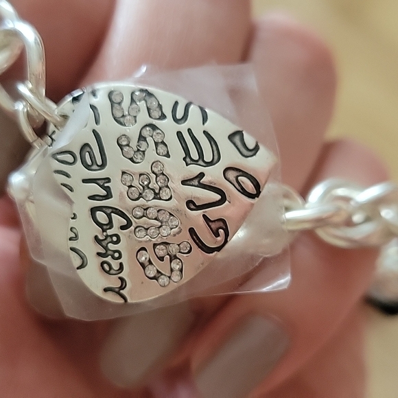 NWT GUESS Silver Bracelet - Picture 3 of 3